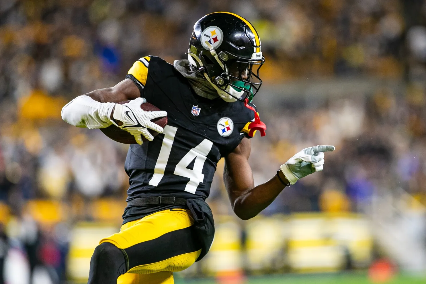 How much does George Pickens make a year?